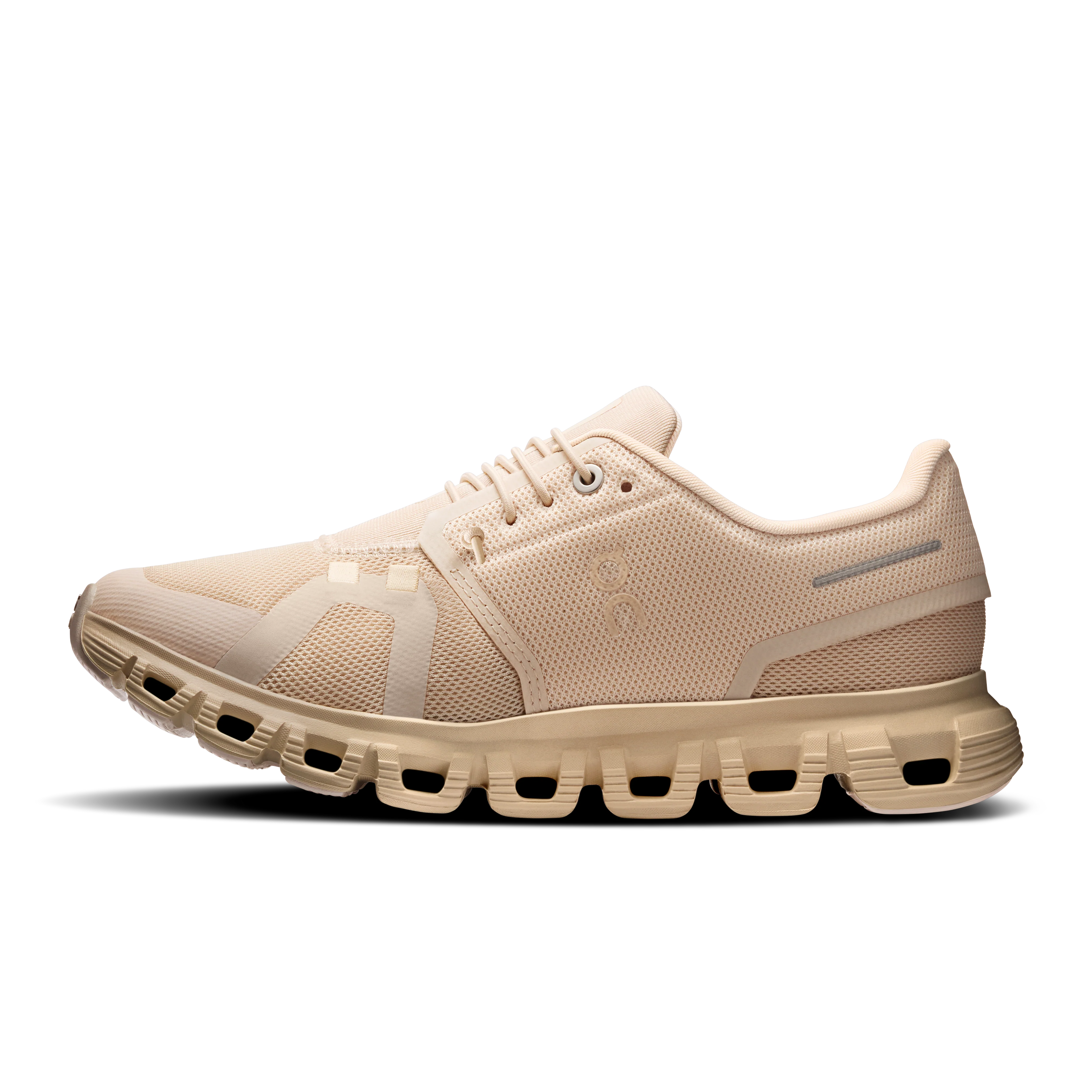 Women's Cloud 6 in Sand/Sand