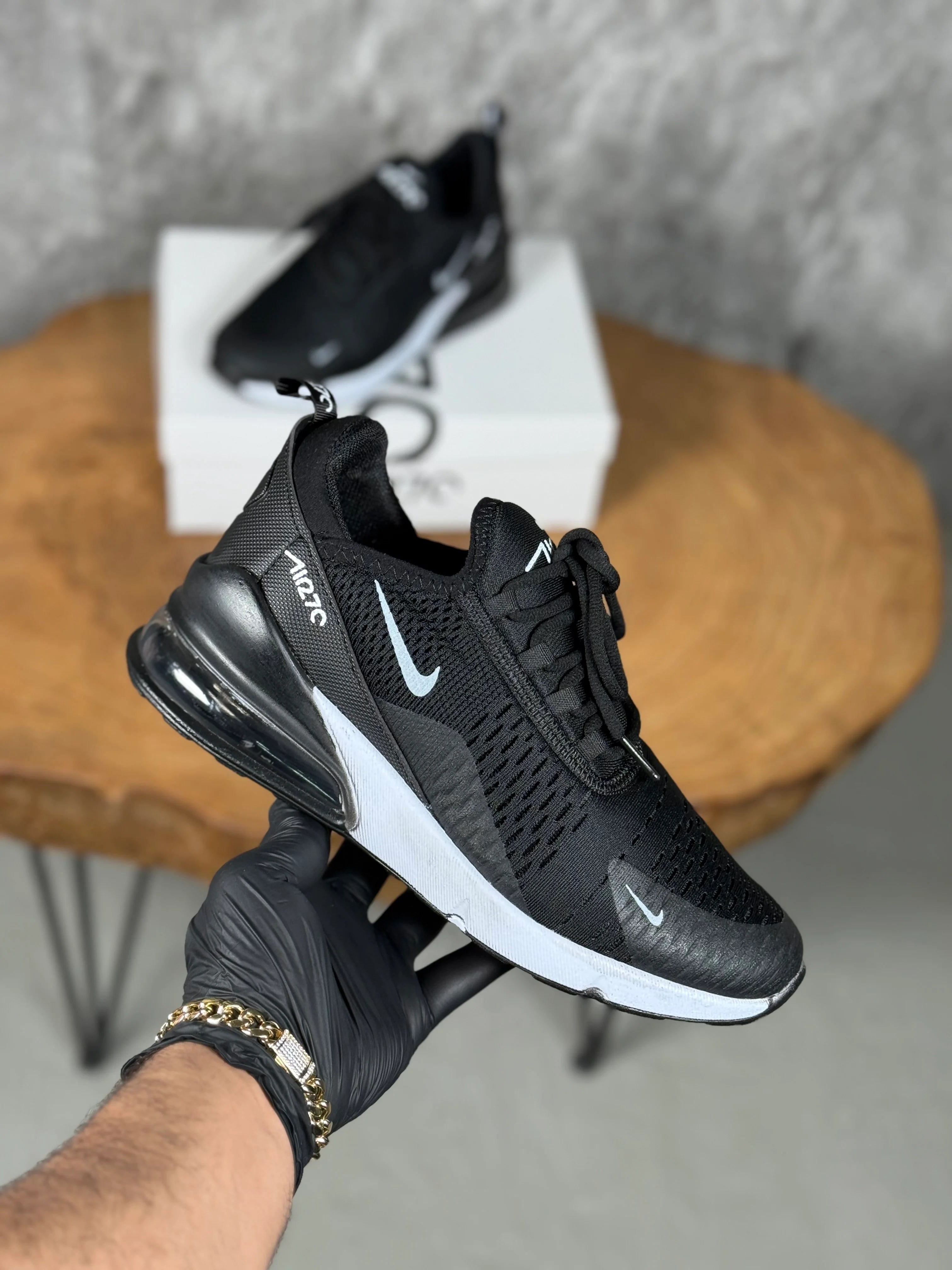 NIKE 270 MODELİ