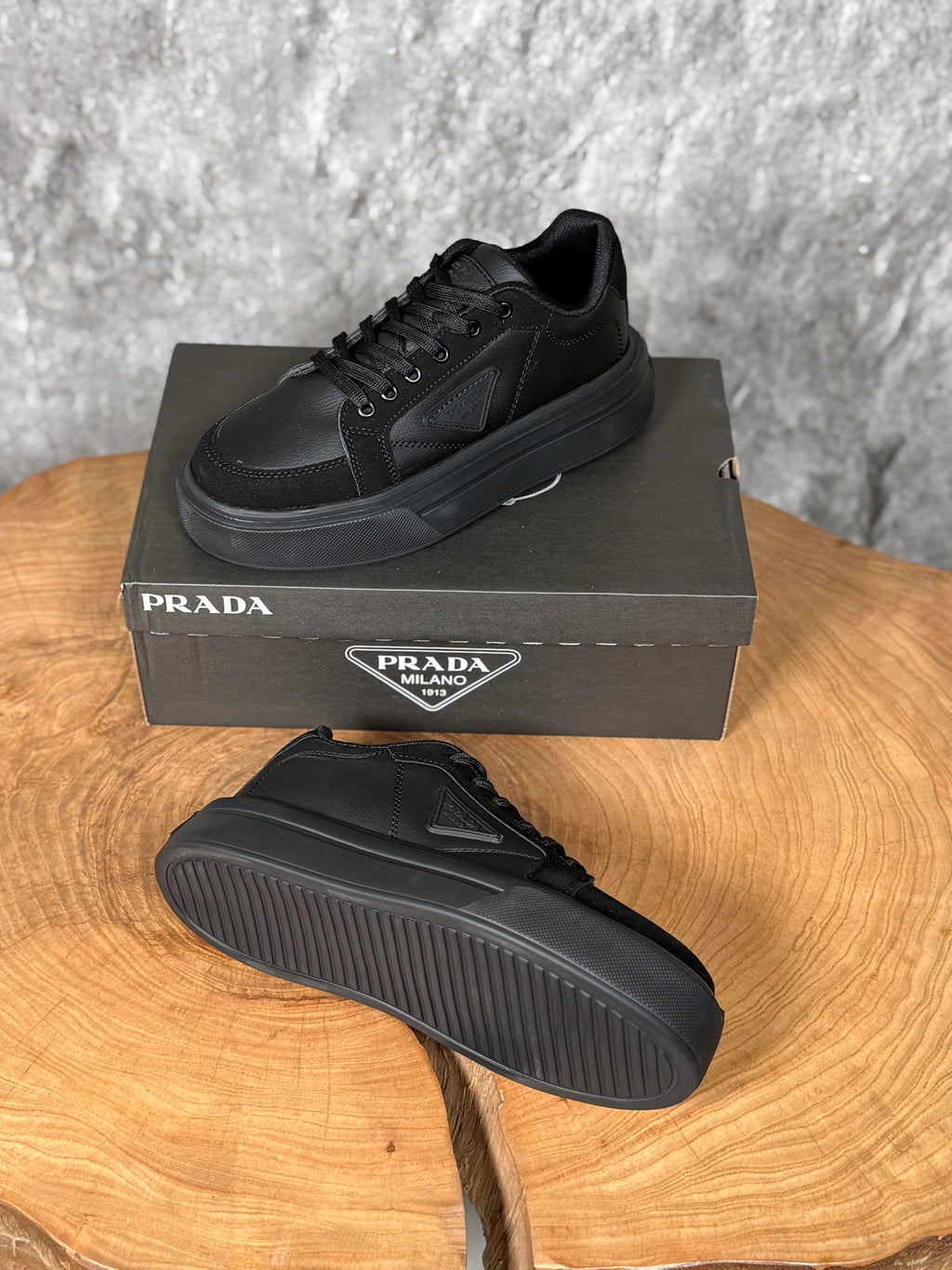 PRADA YENİ SEZON CASUAL