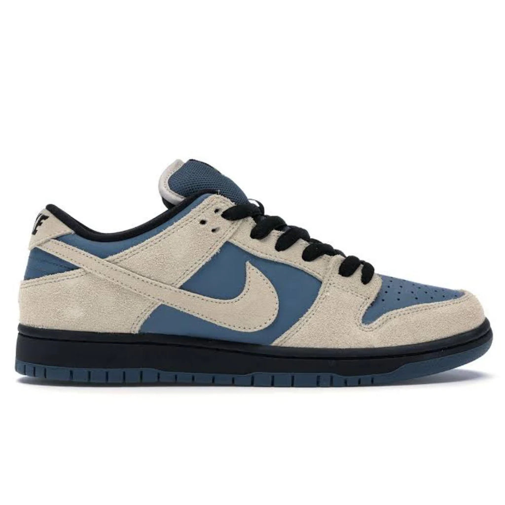Nike Dunk SB Low Light Cream Thunderstorm