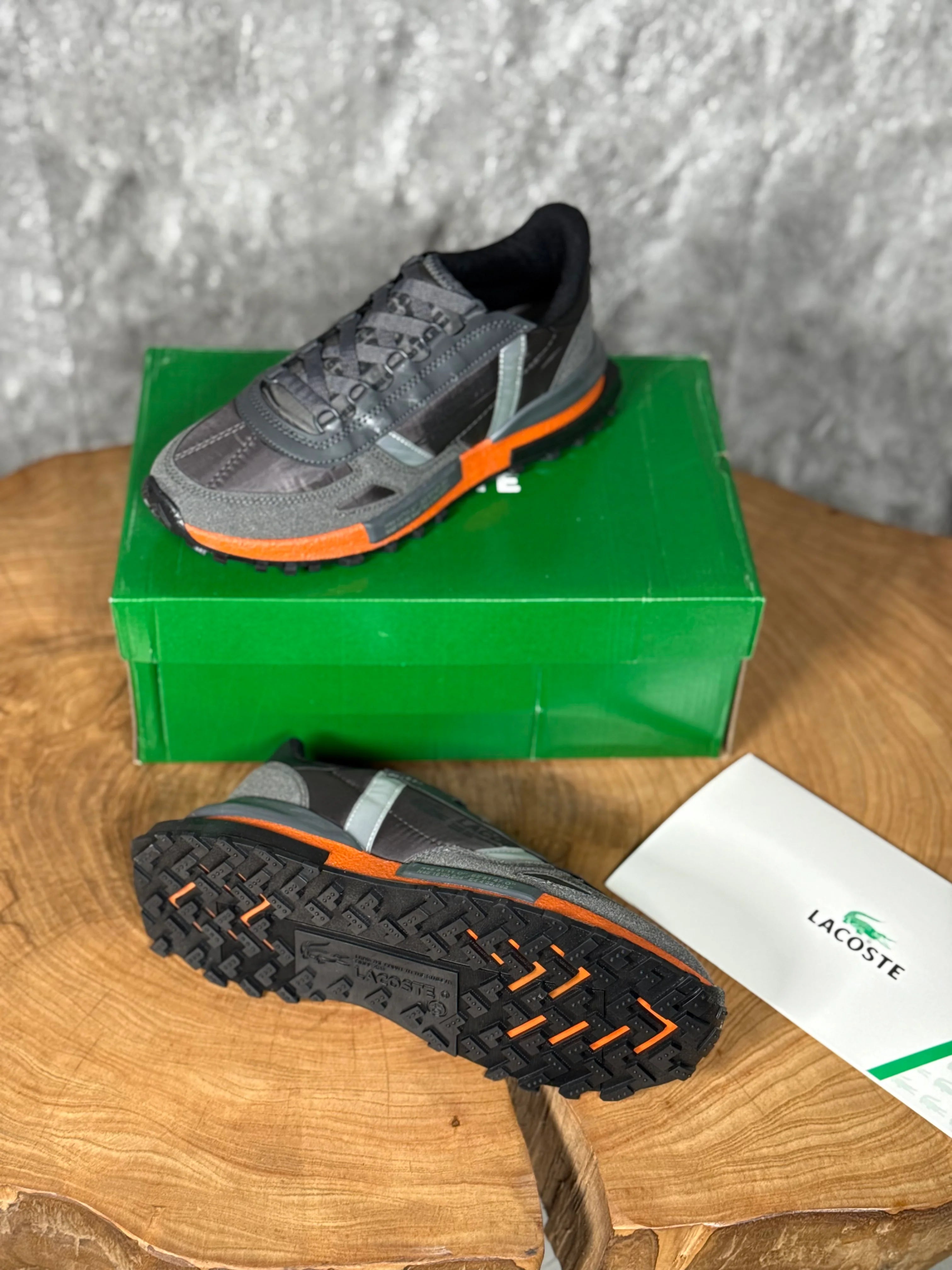 LACOSTE MODEL