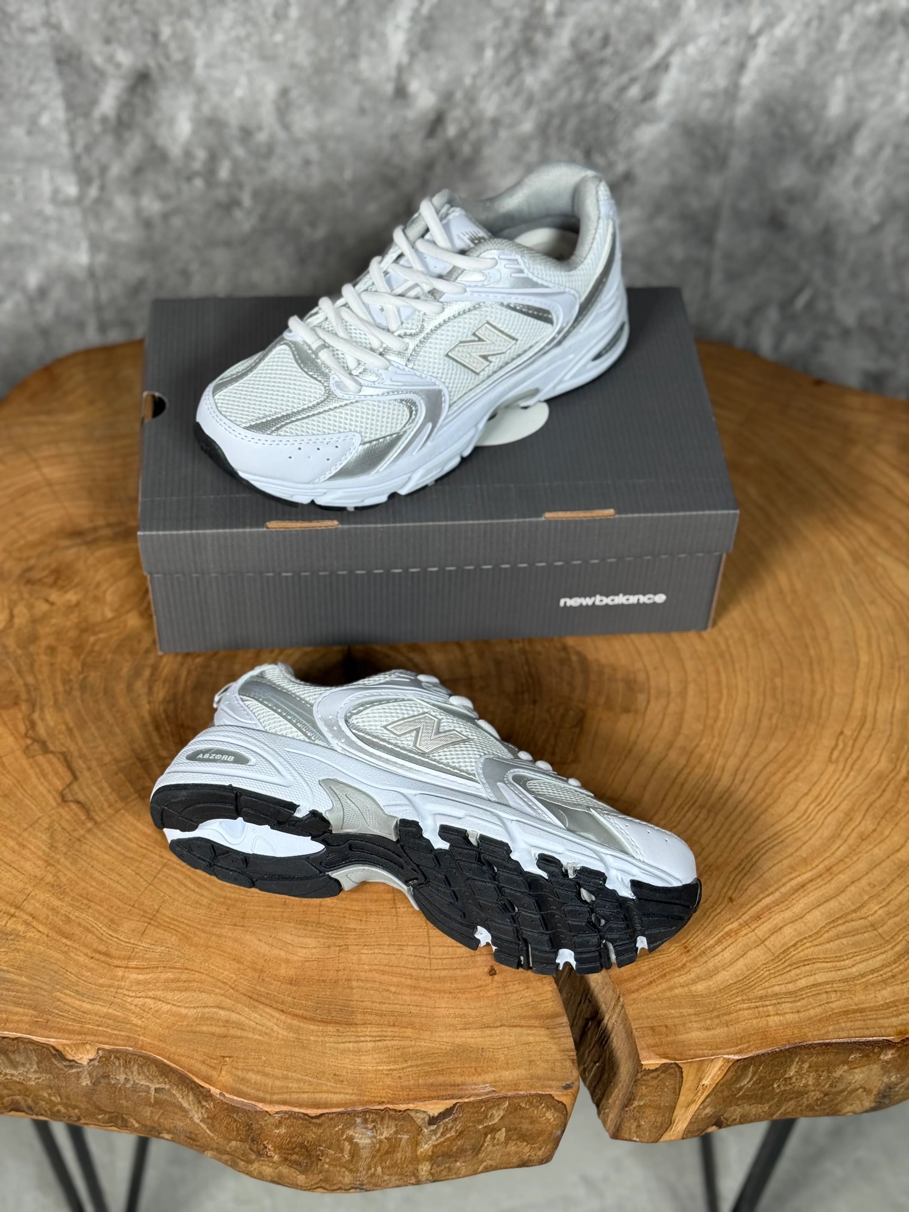 NEW BALANCE 530 SİLVER