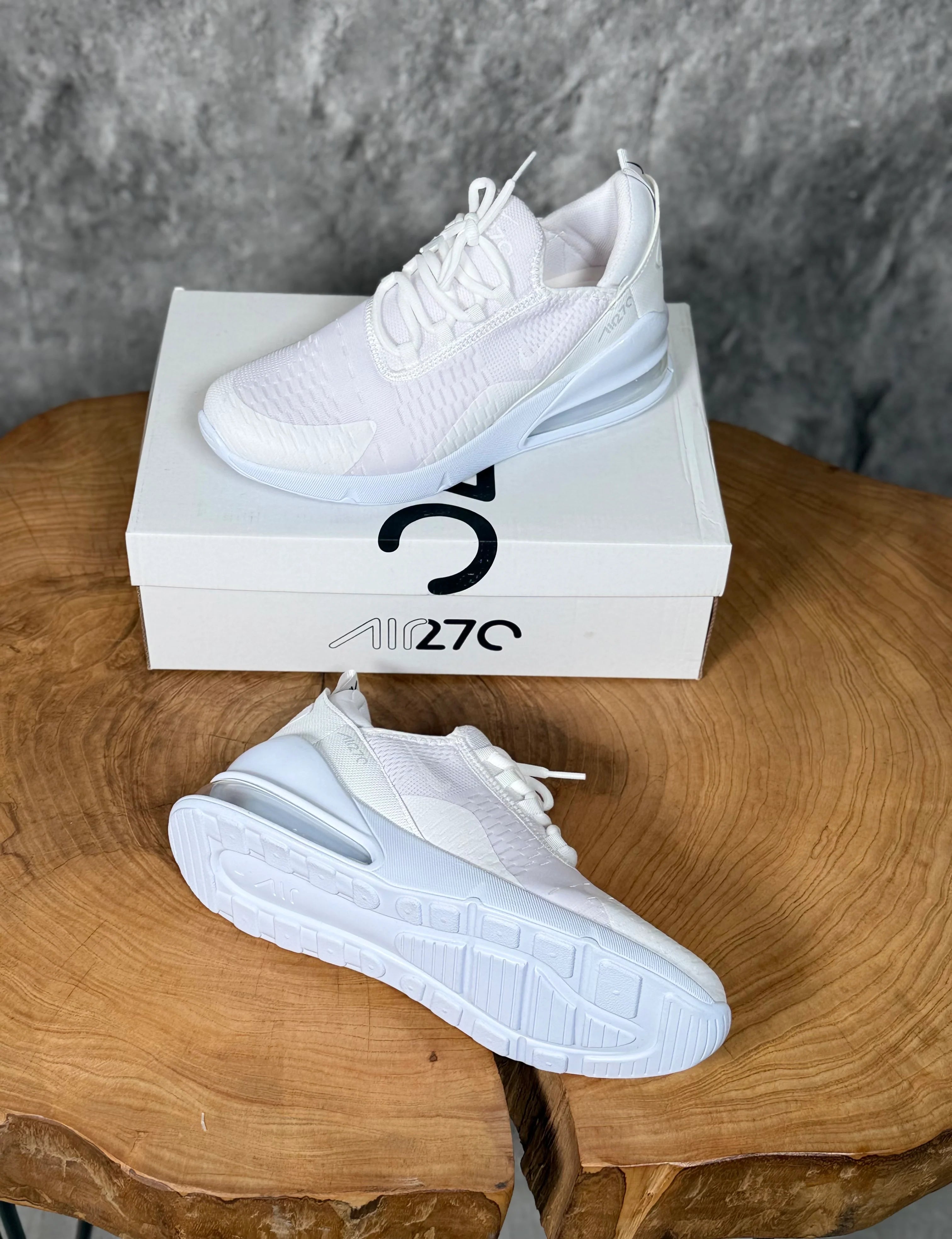 NIKE 270 MODEL