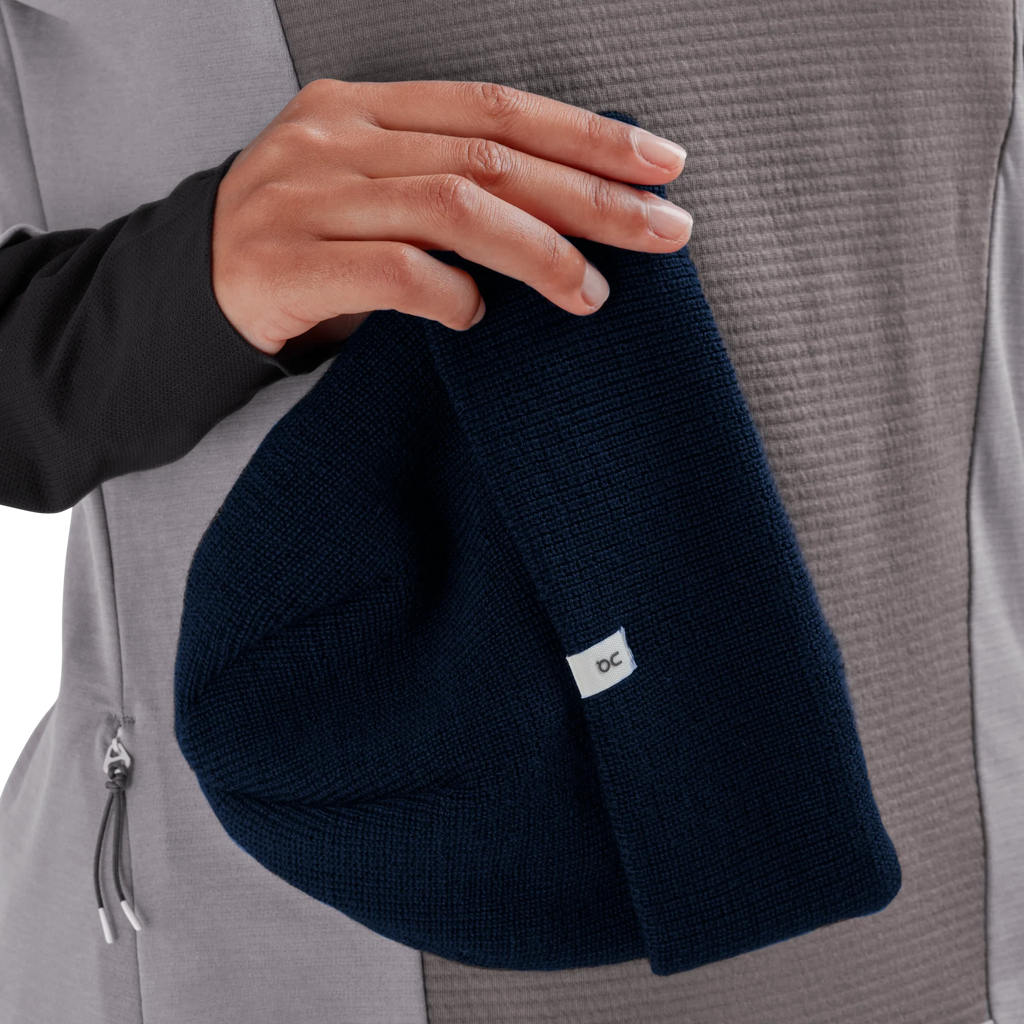 Merino Beanie in Navy