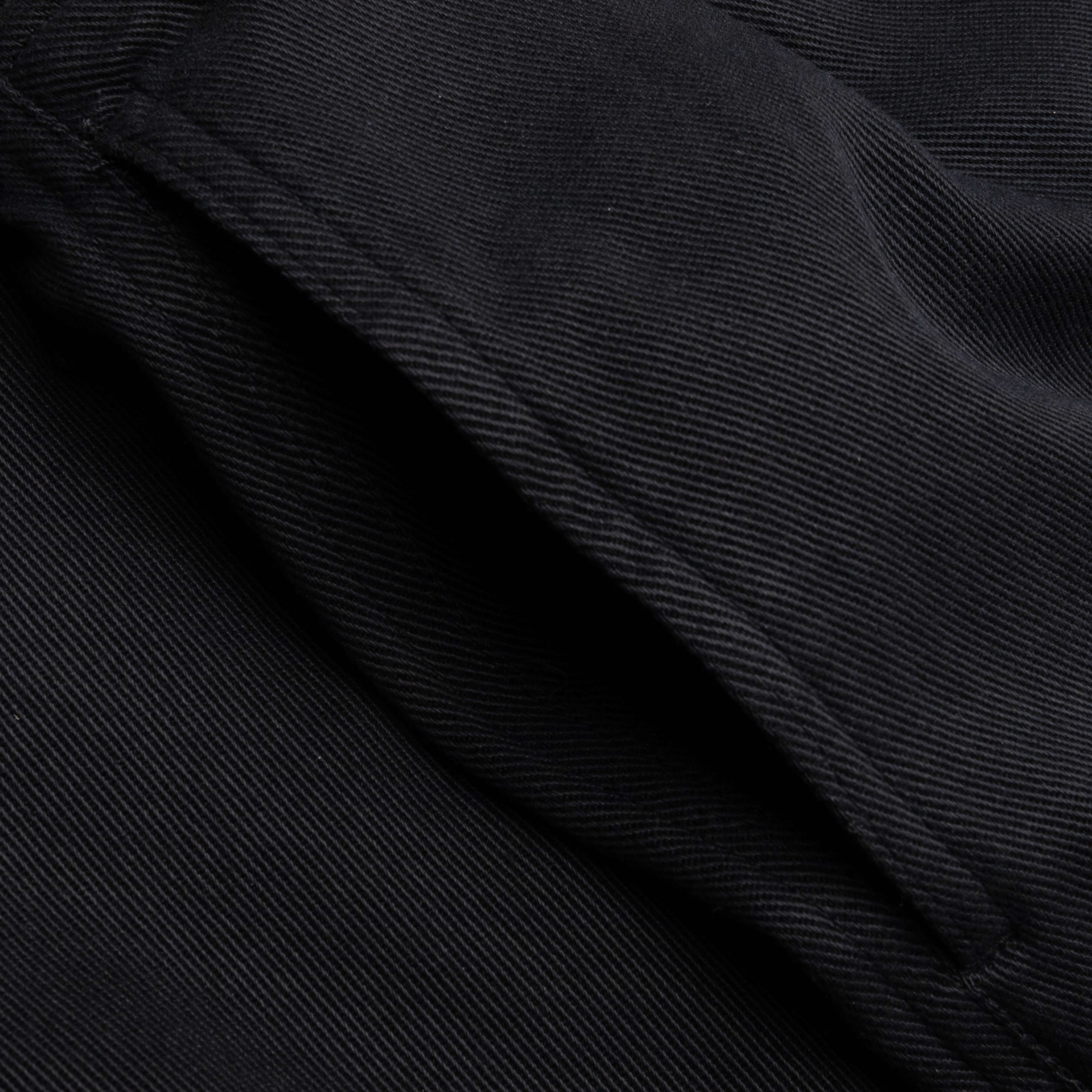 Crest Short Jet Black