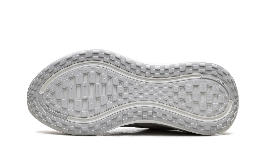 Vomero Plus WMNS"Triple White" HV8154 102