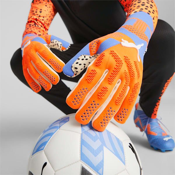 PUMA Future Ultimate Negative Cut Goalkeeper Gloves Orange