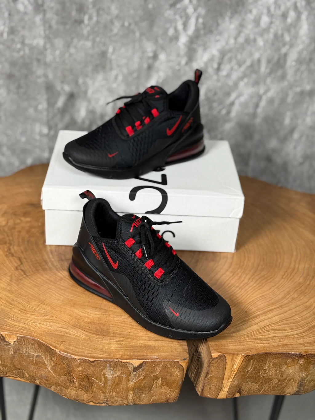 NIKE 270 MODELİ