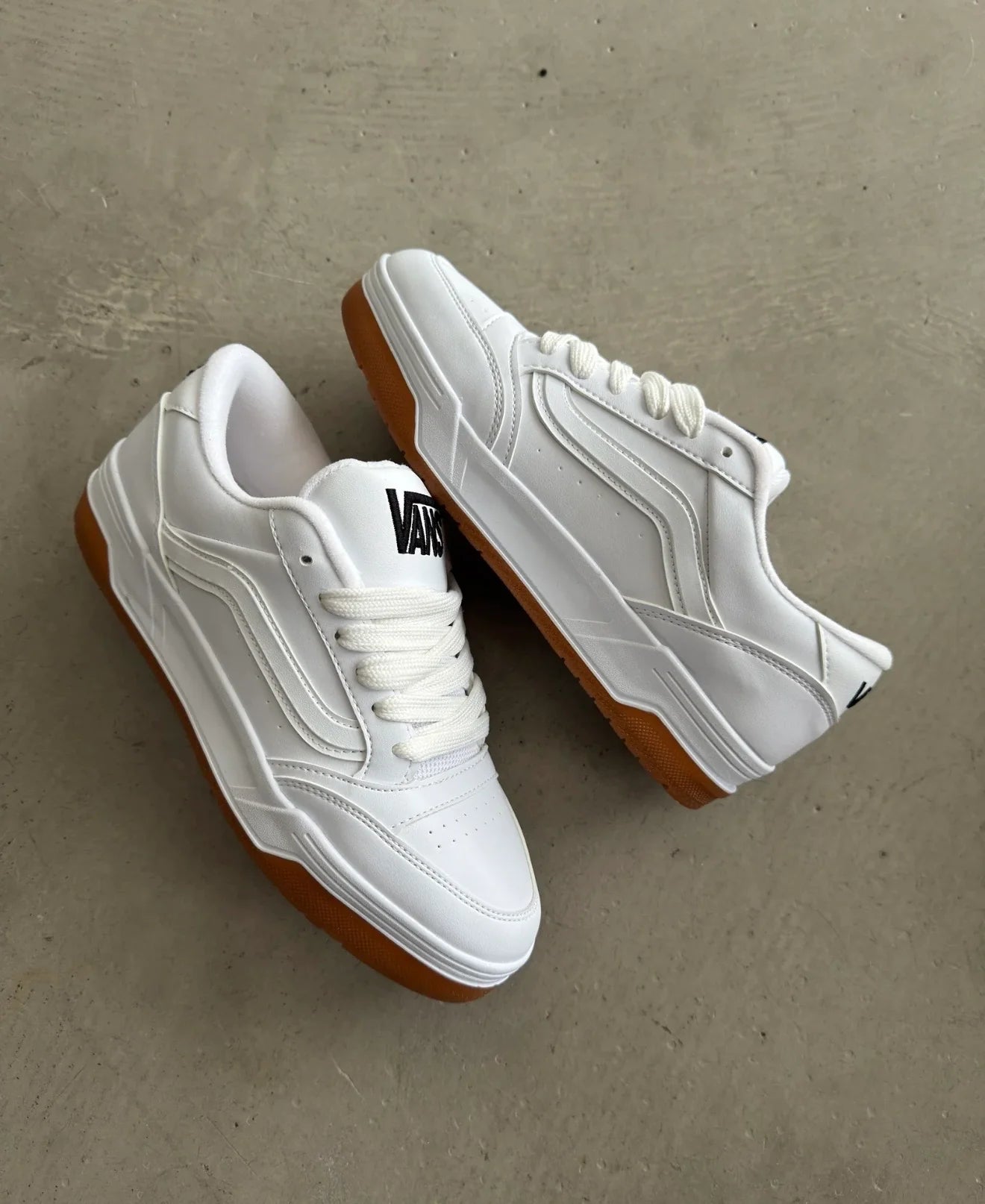 VANS MODEL