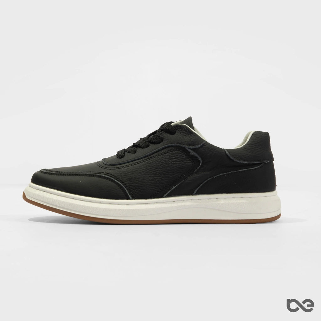 ARCTIC BLACK SNEAKER