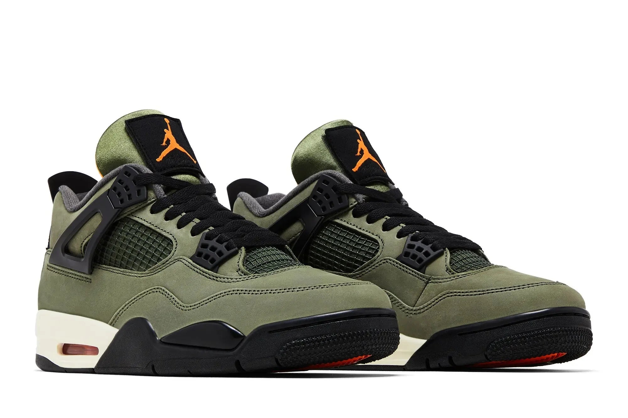 Undefeated x Jordan 4 Retro 2025