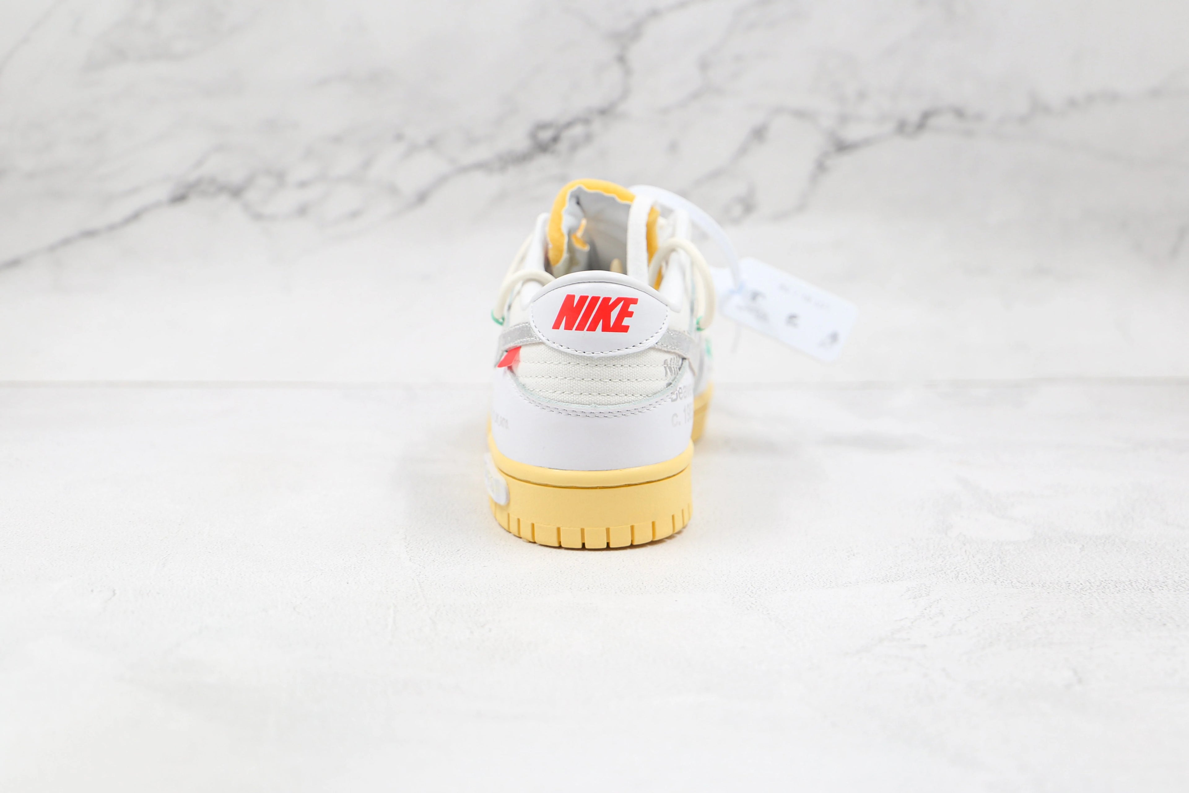 Nike Dunk Low Off White Lot 01