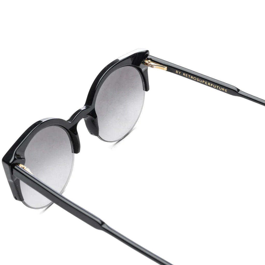 Lucia Black