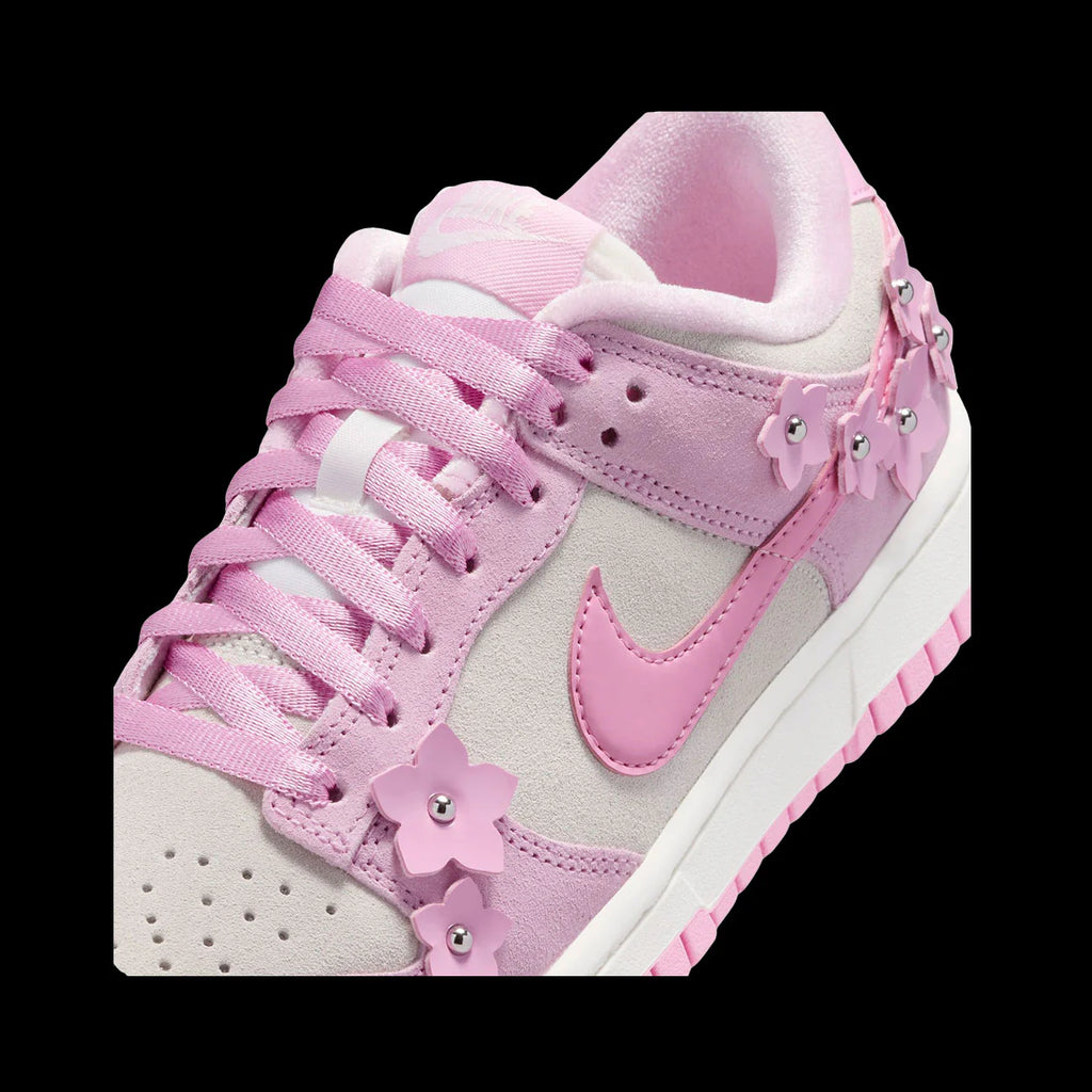WMNS Nike Dunk Low SE Pink Rise Pink Rise Sail