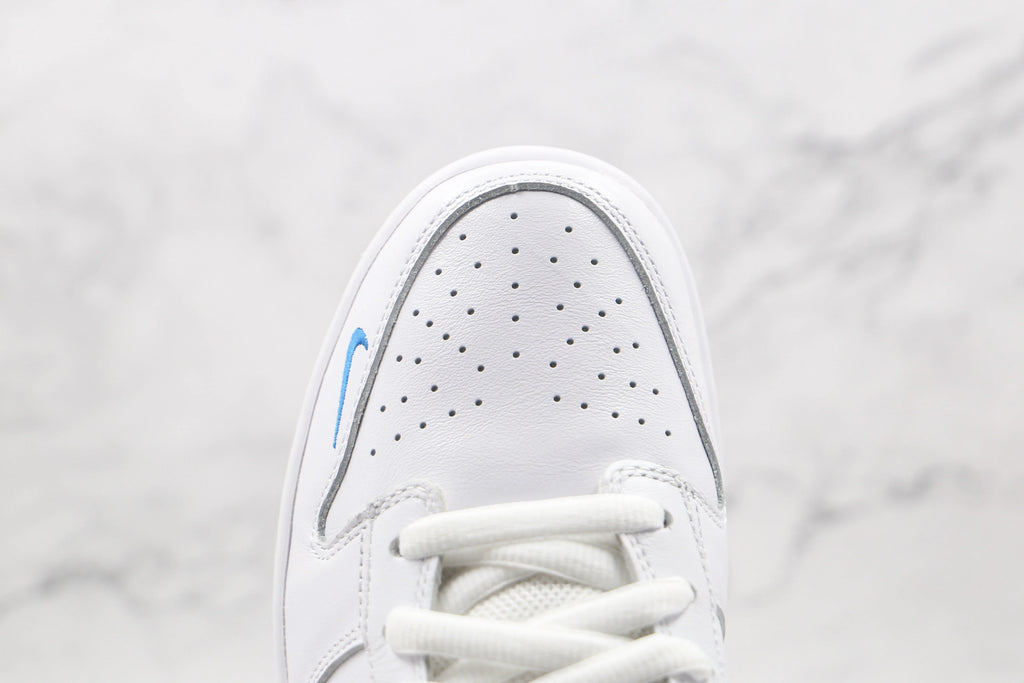 Nike SB Dunk Low Parra