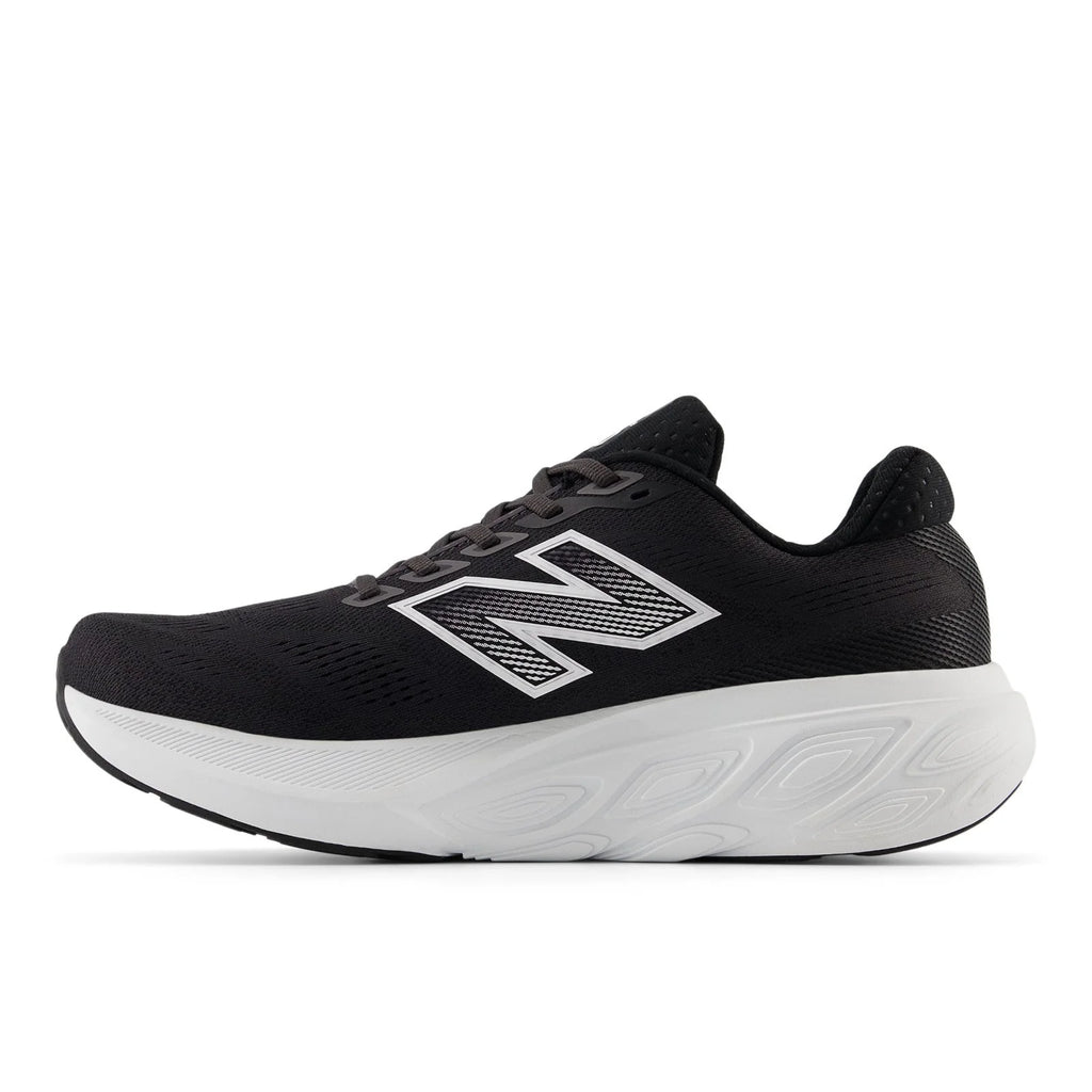 Men's Fresh Foam X 880v15 in Black with NB 103 White and Reflection