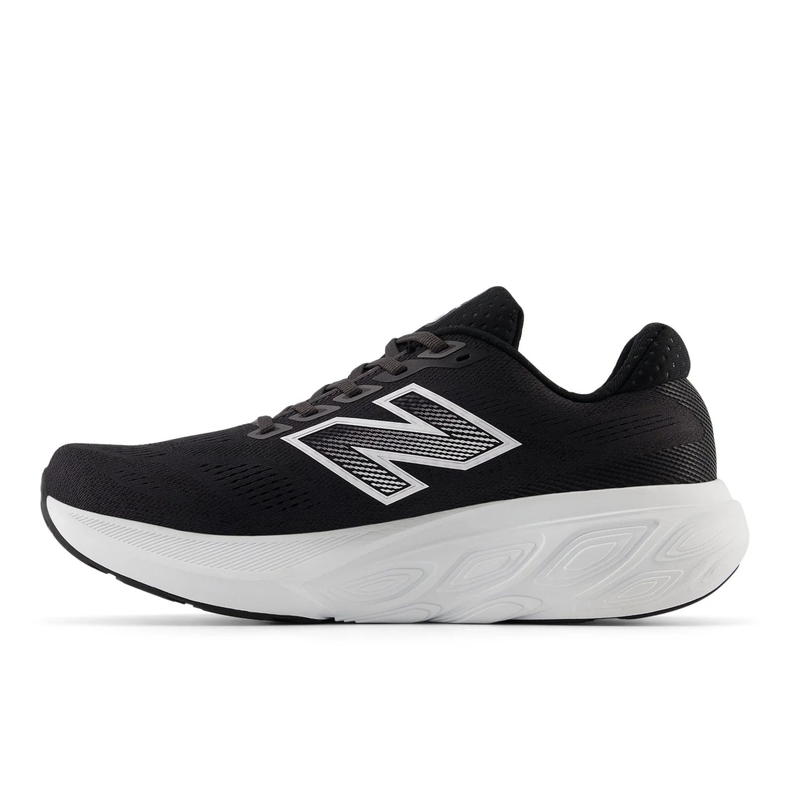 Men's Fresh Foam X 880v15 in Black with NB 103 White and Reflection