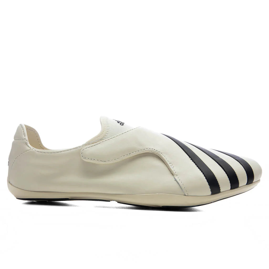 adidas Originals x Pharrell Williams Virginia Vario Flat Earther Crew White Core Black