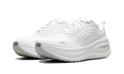 Vomero Plus WMNS"Triple White" HV8154 102