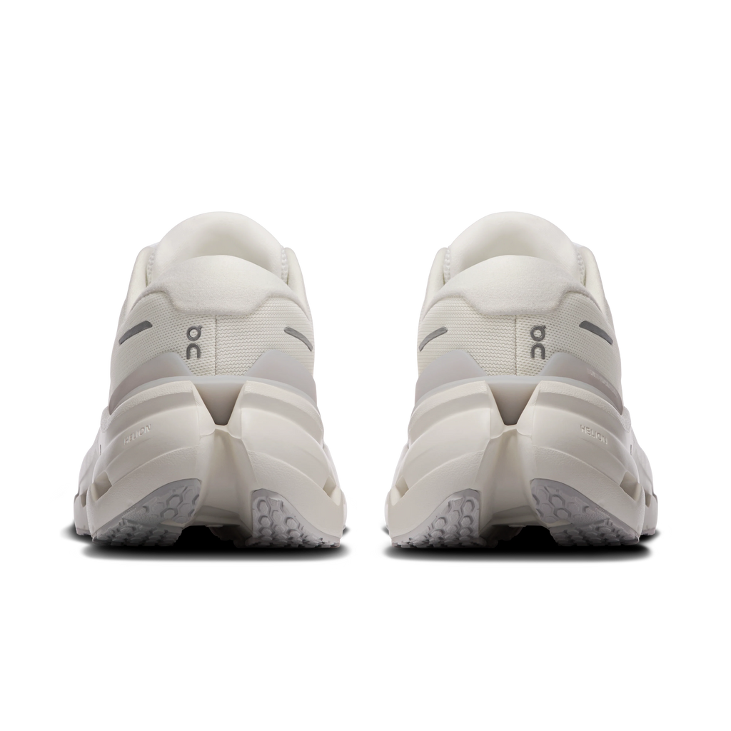 Women's Cloudrunner 3 in White/Ivory