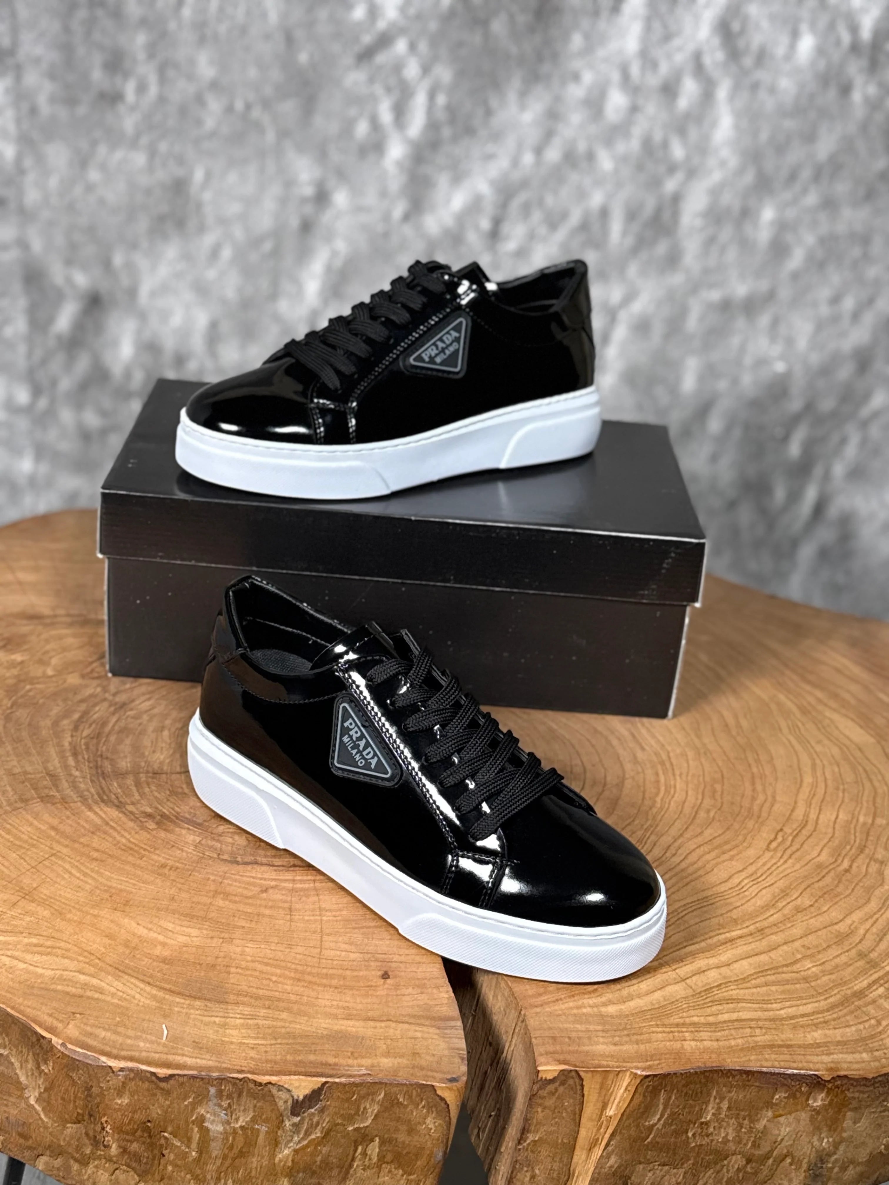 PRADA YENİ SEZON BEYAZ