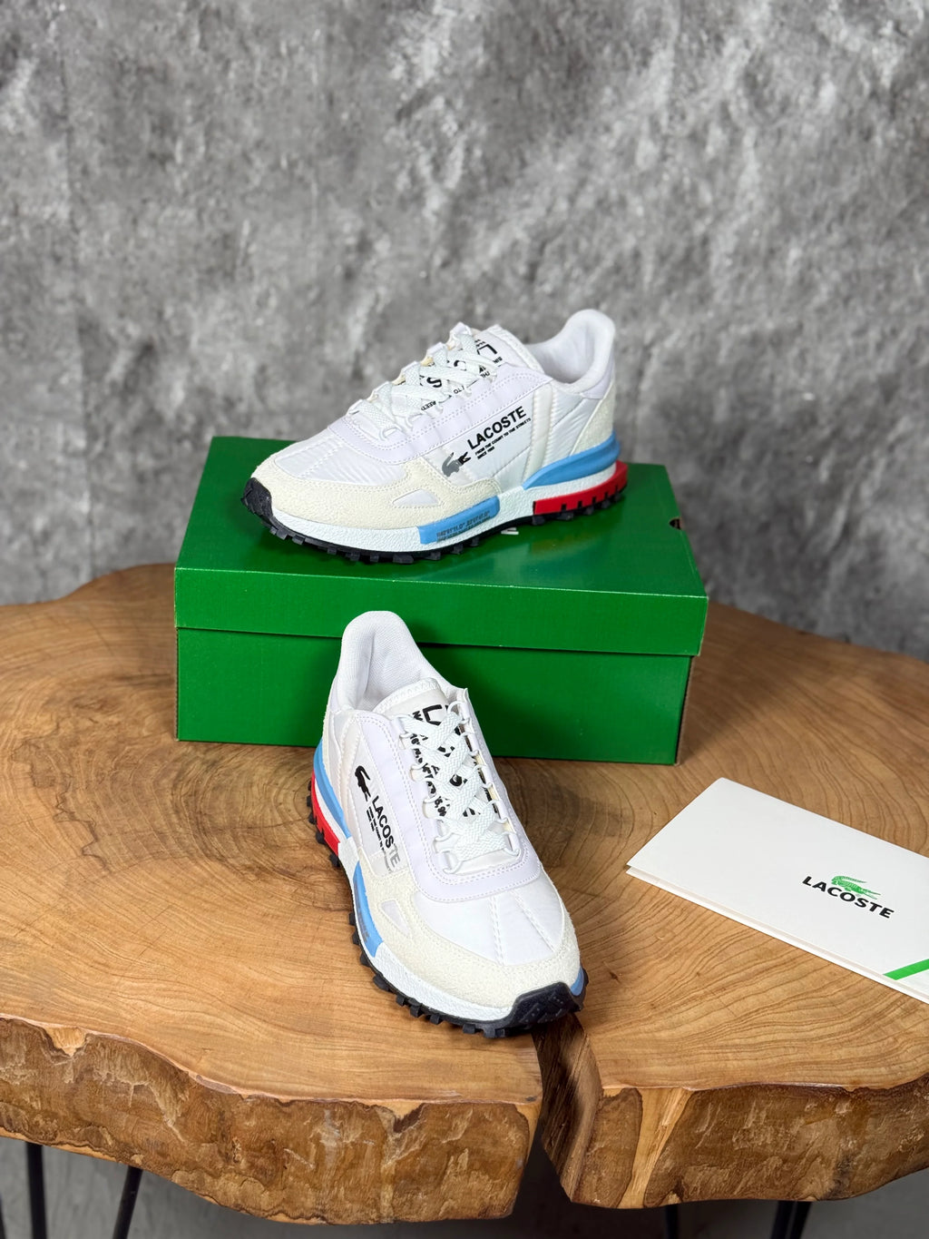 LACOSTE MODEL