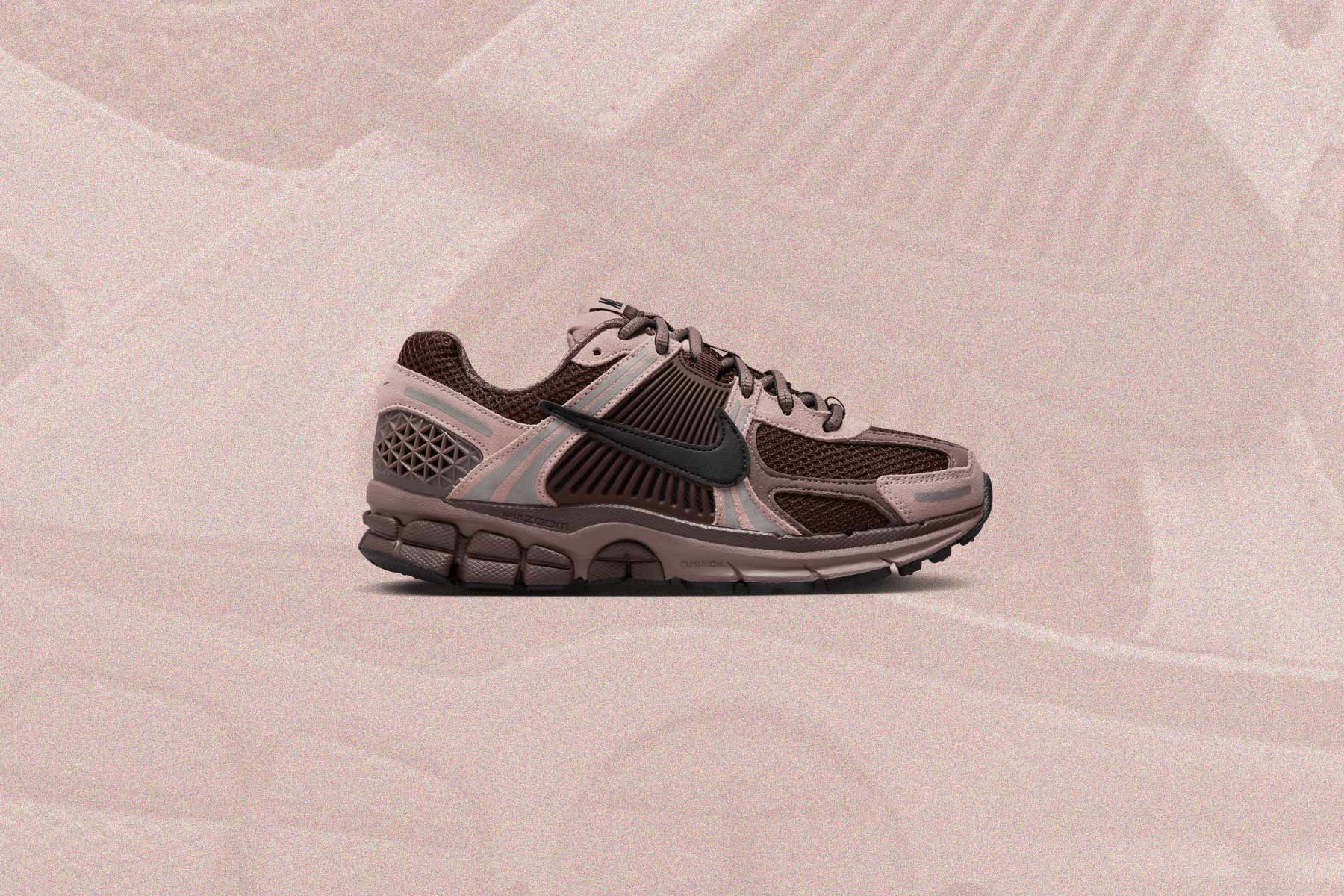 Womens Zoom Vomero 5 Plum Eclipse Black Pink Oxford