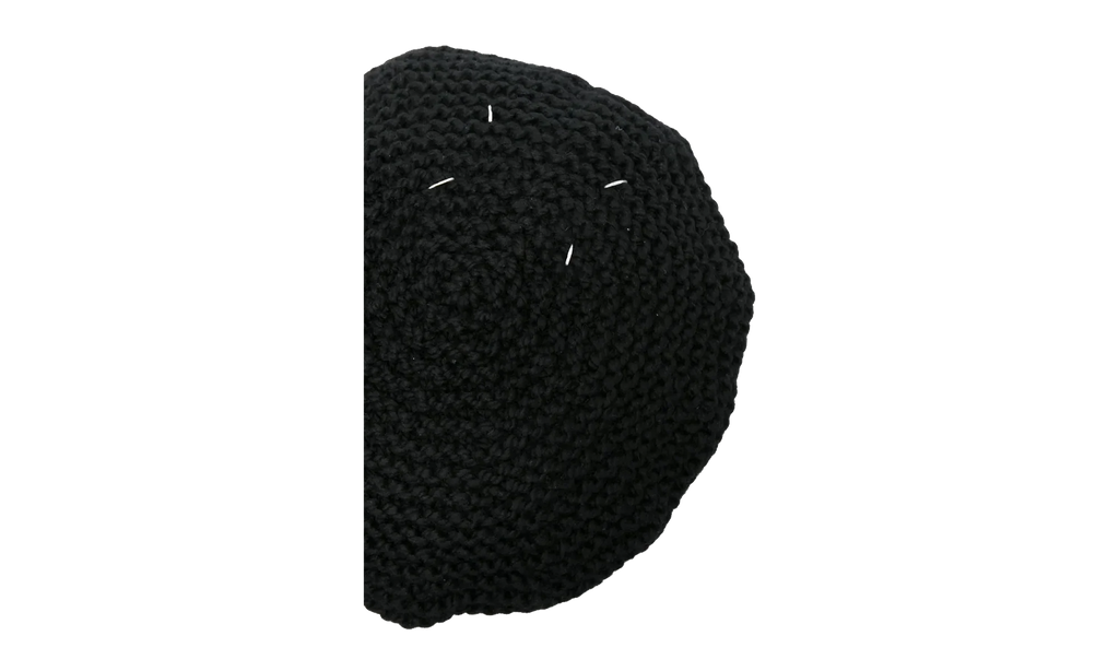KNITTED BERET "Black" S50TC0072S18420900