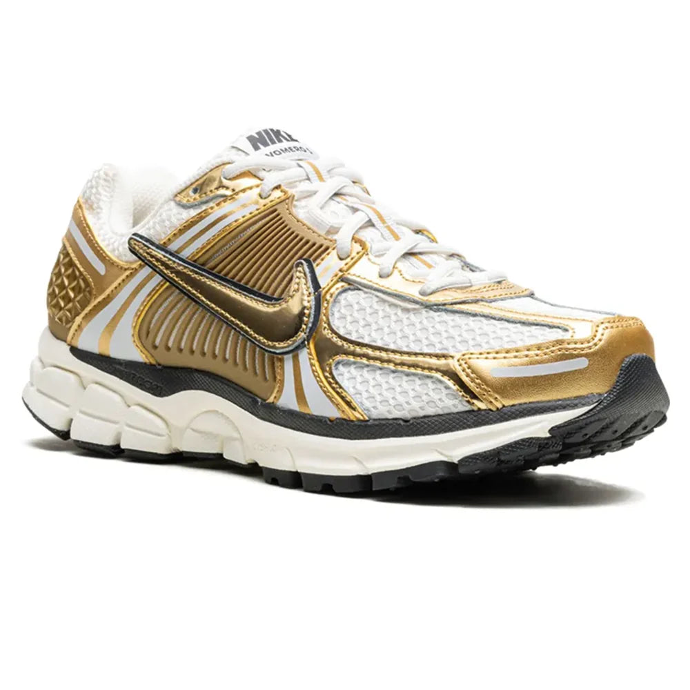 Nike Zoom Vomero 5 Metallic Gold Sneaker