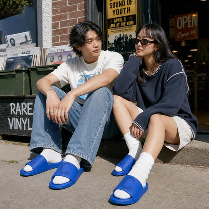 The Closet Inc. Slides (Blue W B)