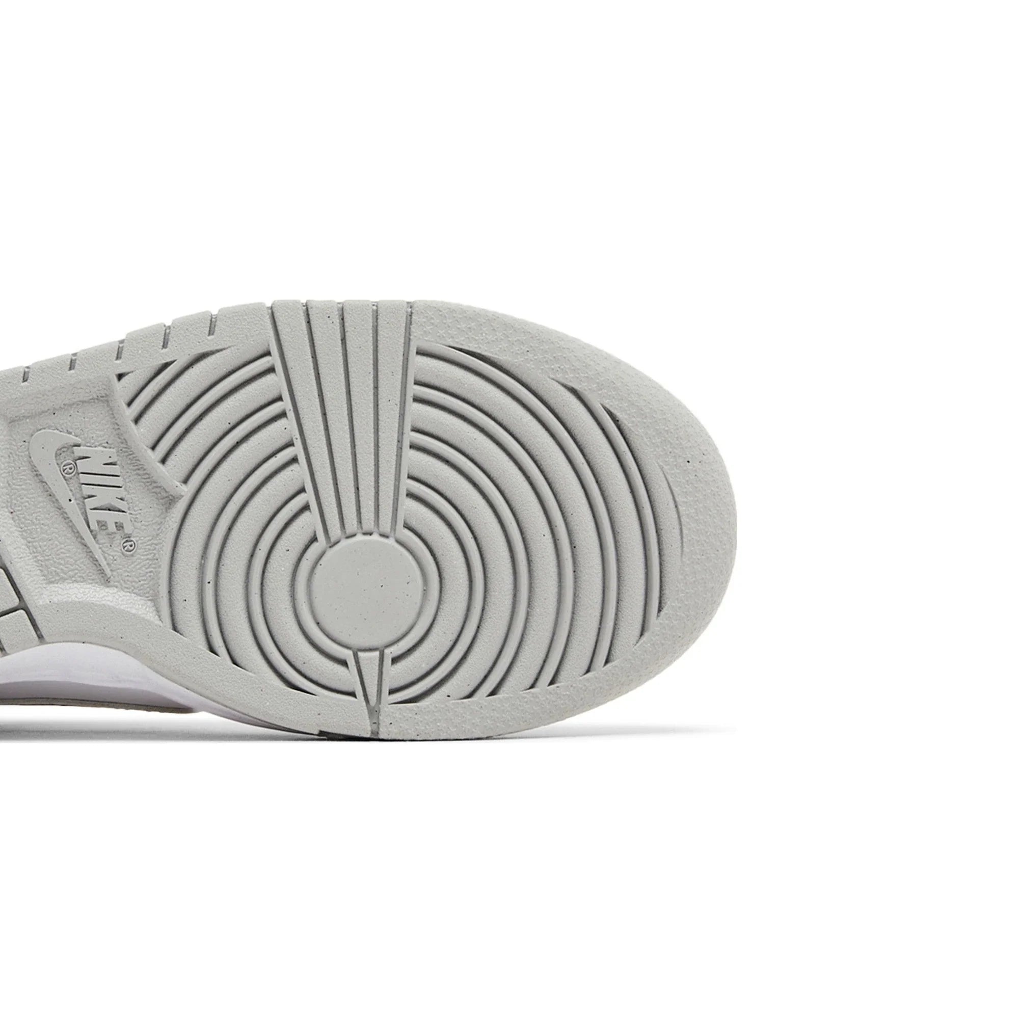 Dunk Low Next Nature 'Light Smoke Grey' Women's (2024)