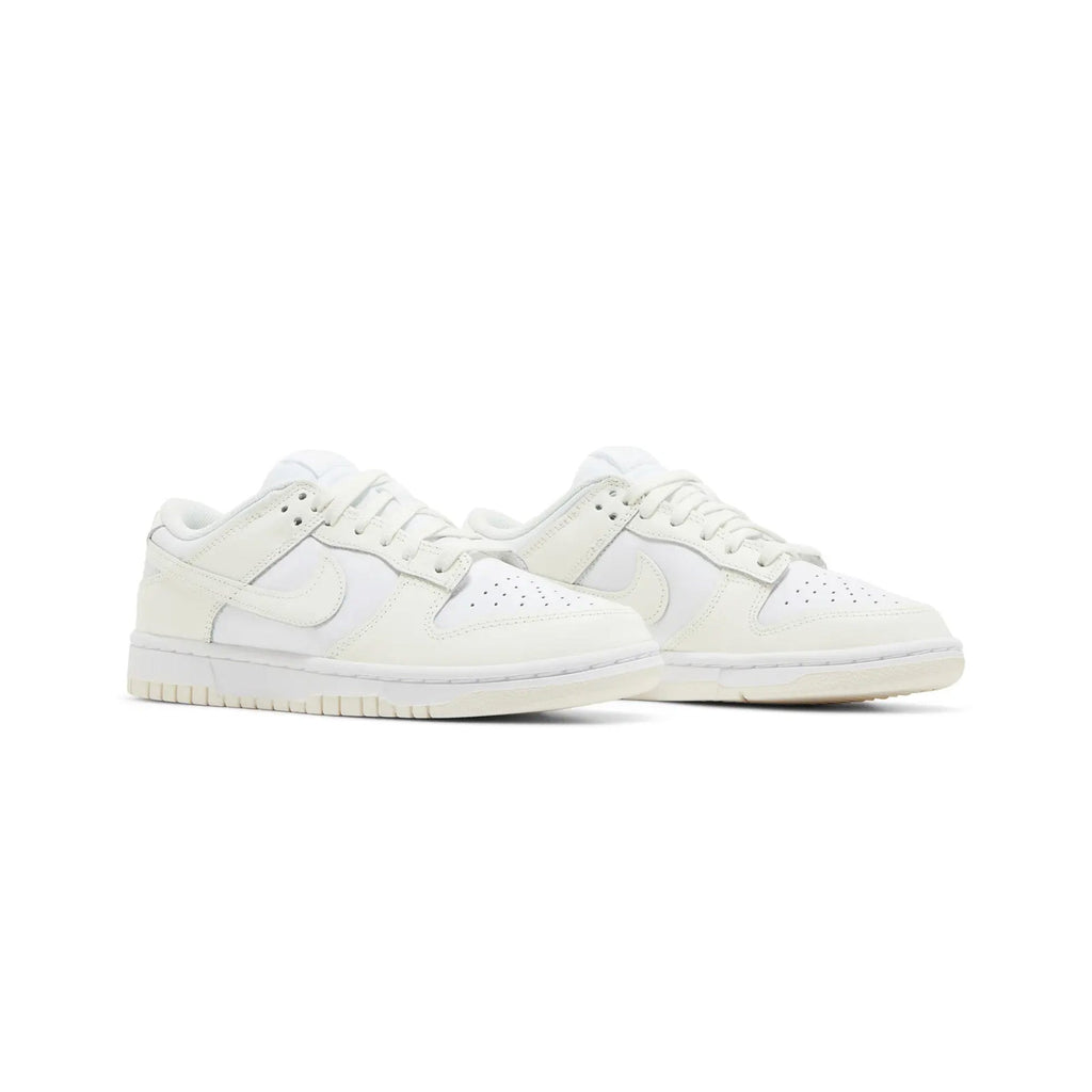 Dunk Low Retro 'Coconut Milk' W (2022)