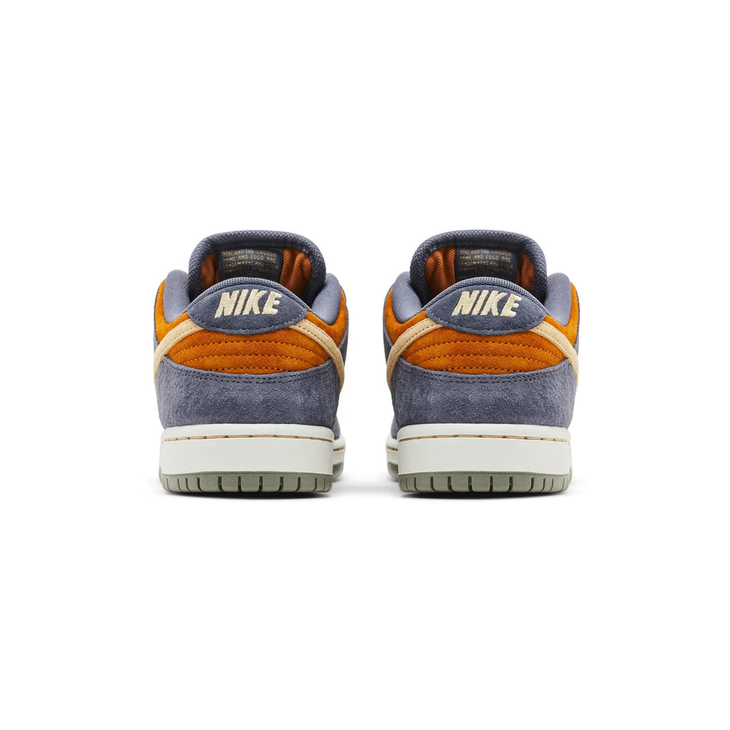 Dunk Low 'Light Carbon Monarch' (2024)
