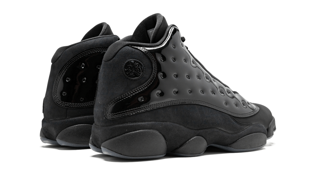 13 Retro "Cap And Gown" 414571 012