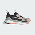 Men's Terrex Free Hiker 2.0 Low Gore-Tex in Wonder Beige Core Black Semi Impact orange