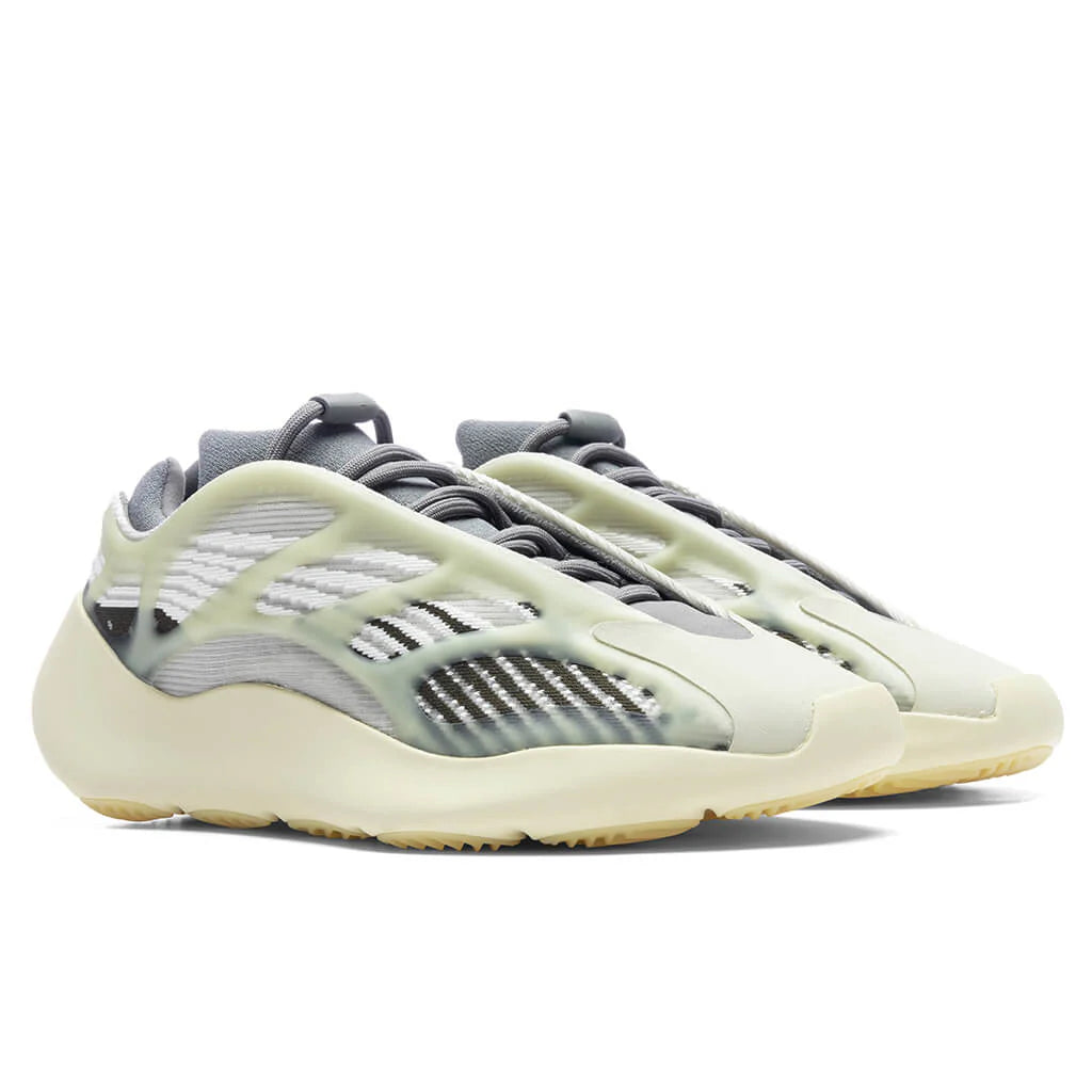 700 V3 Faded Salt