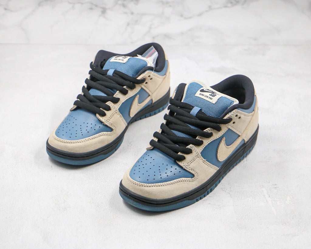 Nike Dunk SB Low Light Cream Thunderstorm