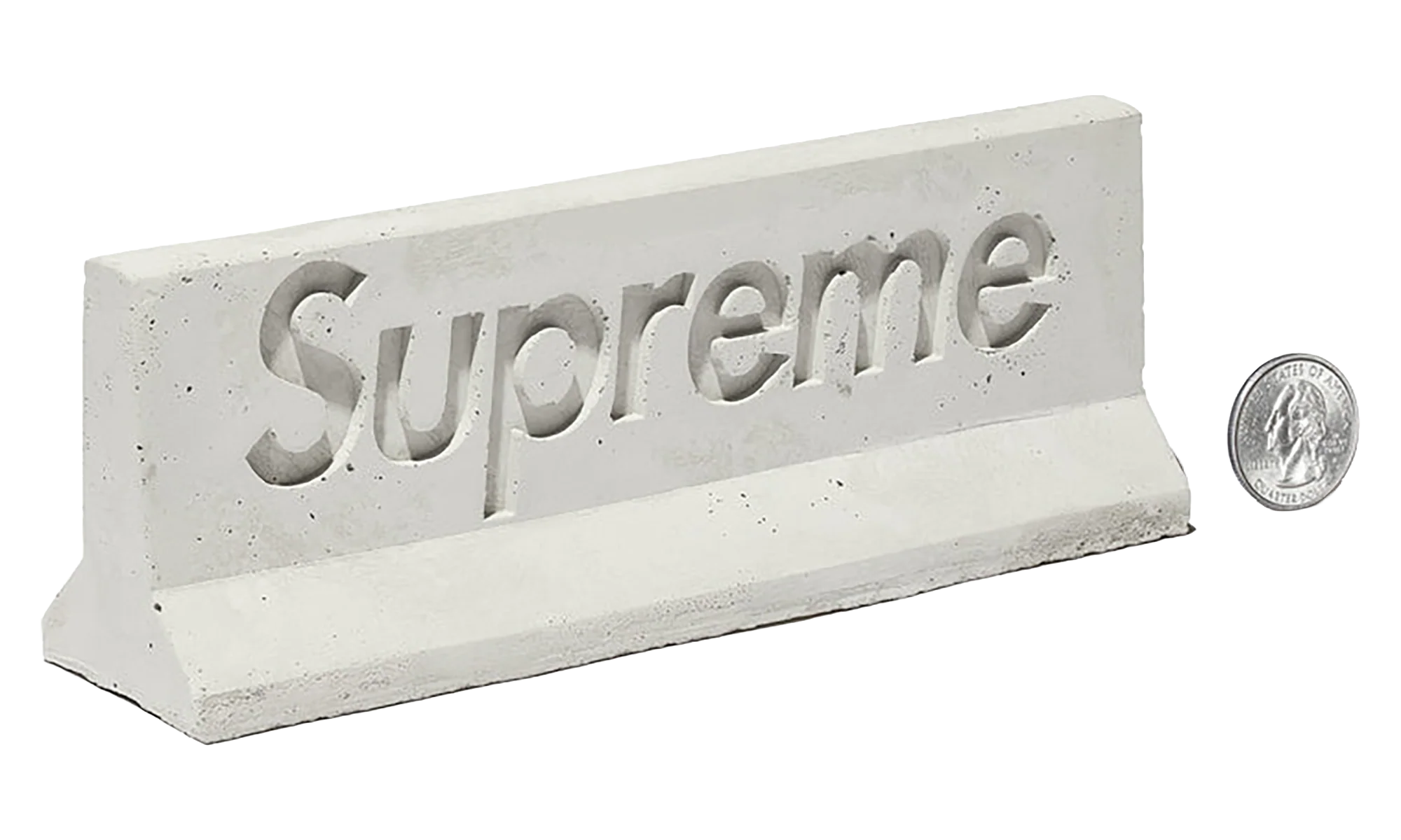 Mini Materials 1:12 Scale Jersey Barrier "SS26 - Grey" SU27299