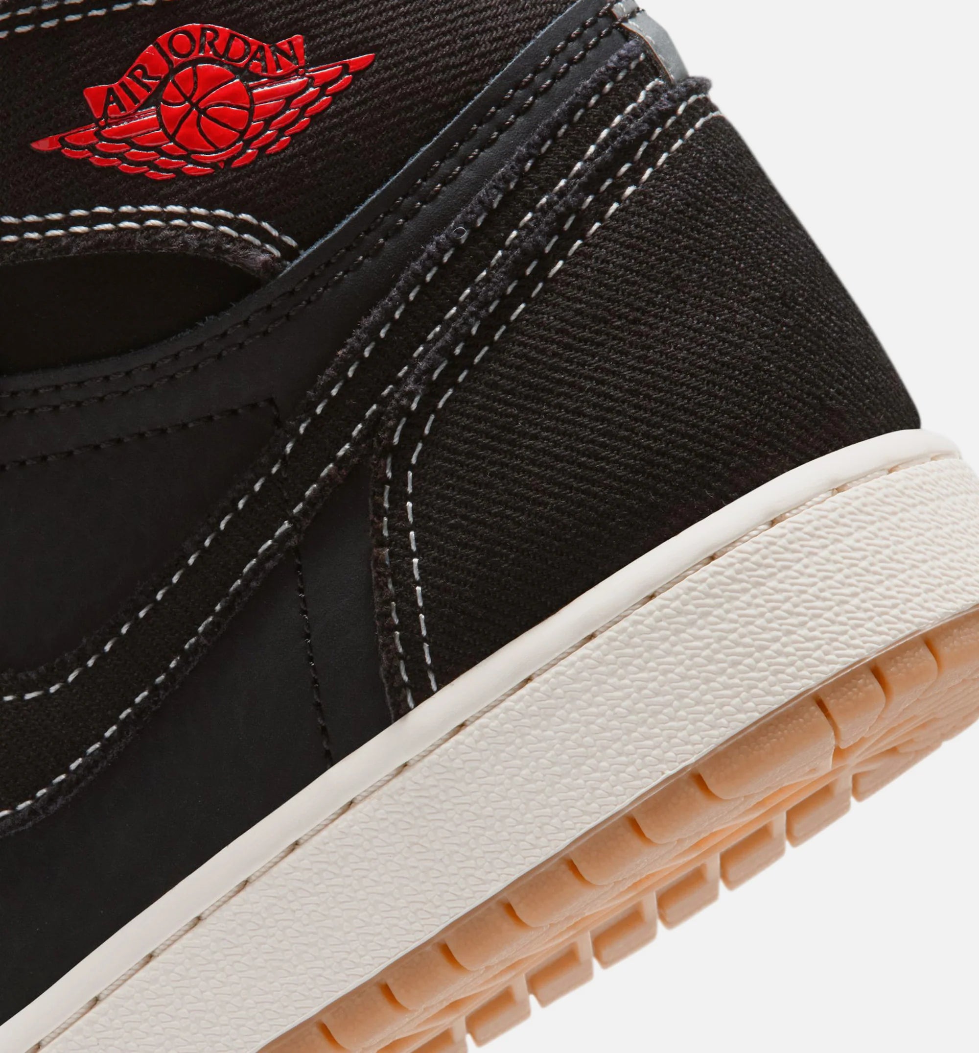 Air Jordan 1 Retro High OG Flight Club Grade School Lifestyle Shoe Black Sail Gum Medium Brown University Red