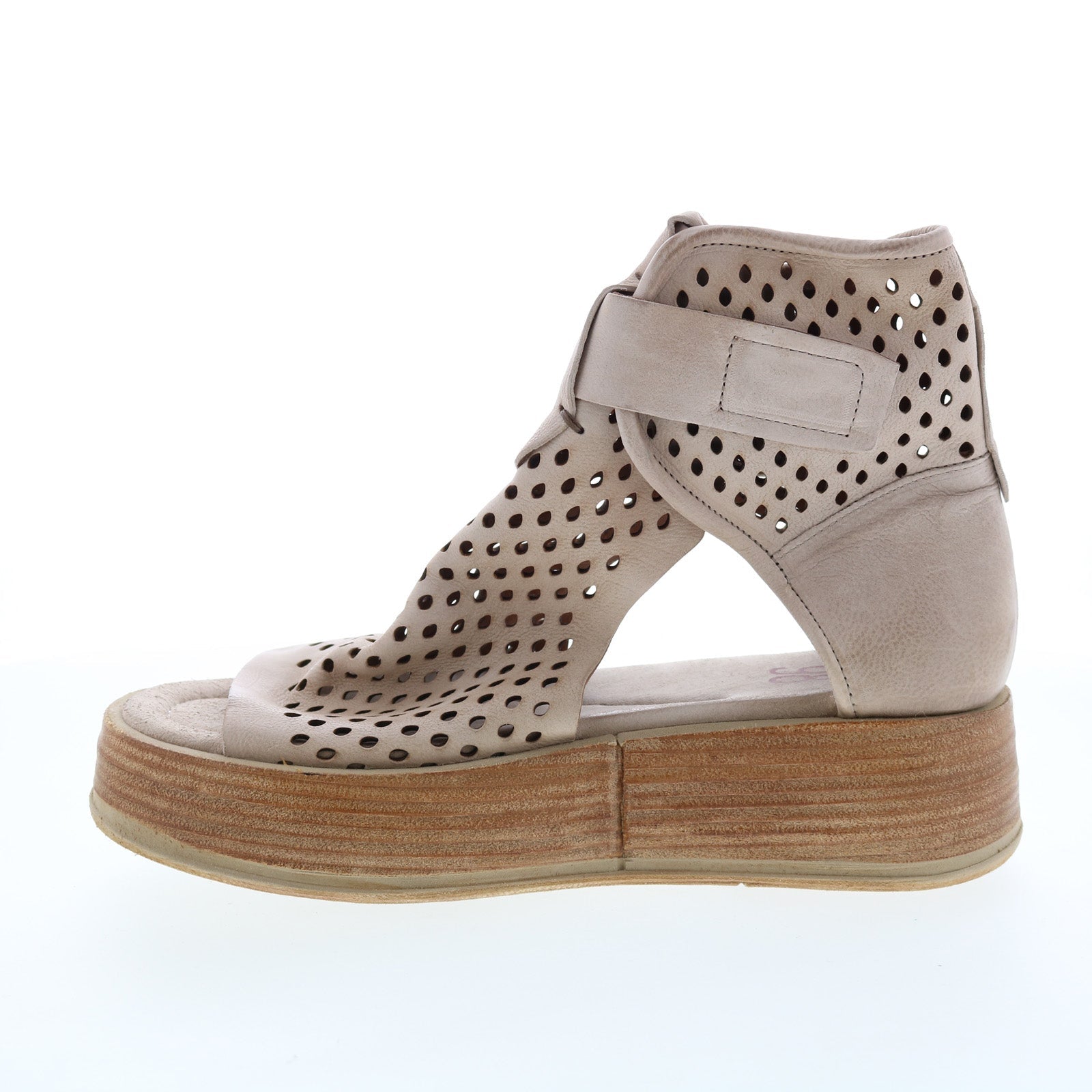 Prentice A78003-101 Womens Beige Leather Sandals Wedges Shoes