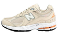 2002R "Beige White" M2002ROP