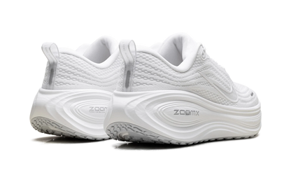 Vomero Plus WMNS"Triple White" HV8154 102