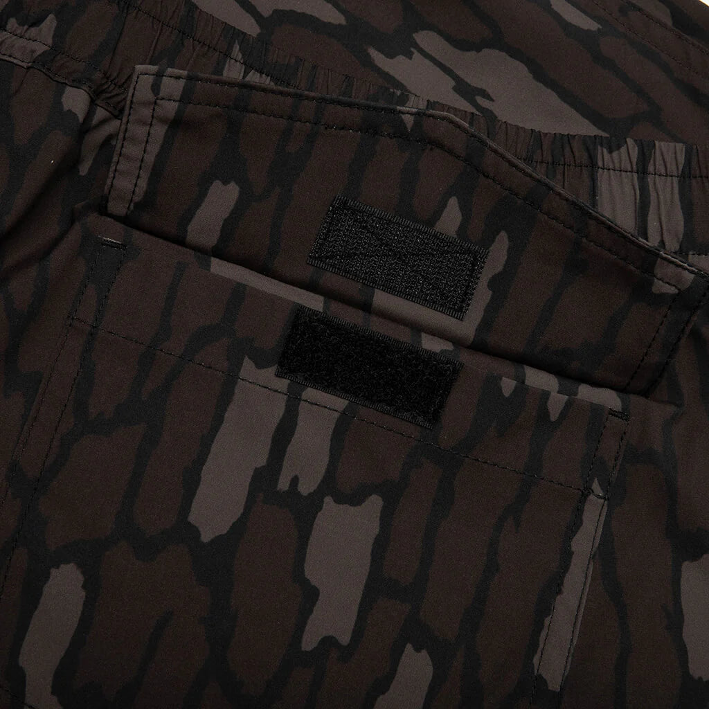 Water Trunk Real Bark Camo