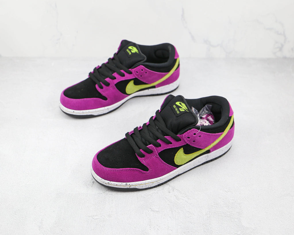 Nike SB Dunk Low ACG Terra Red Plum