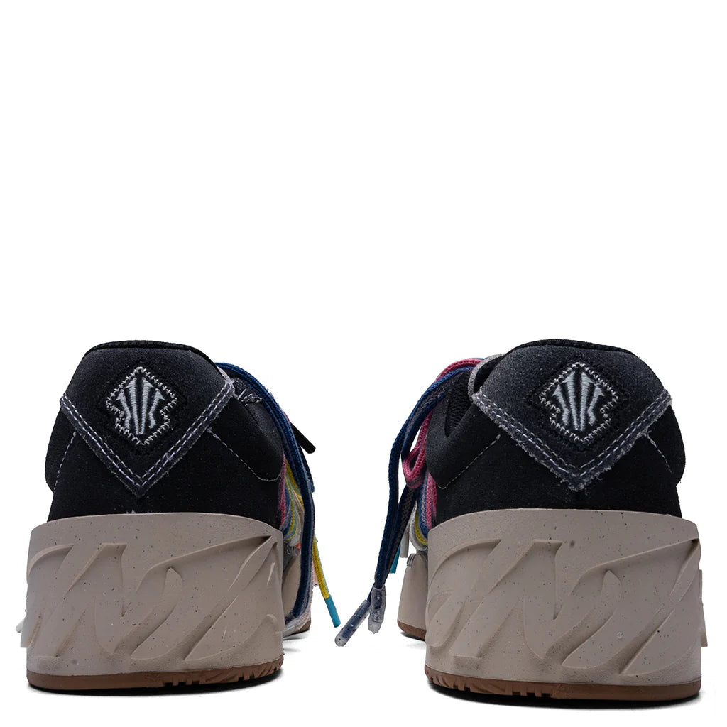 ANTA x Kyrie Irving Hélà Style Roots Ombre Black
