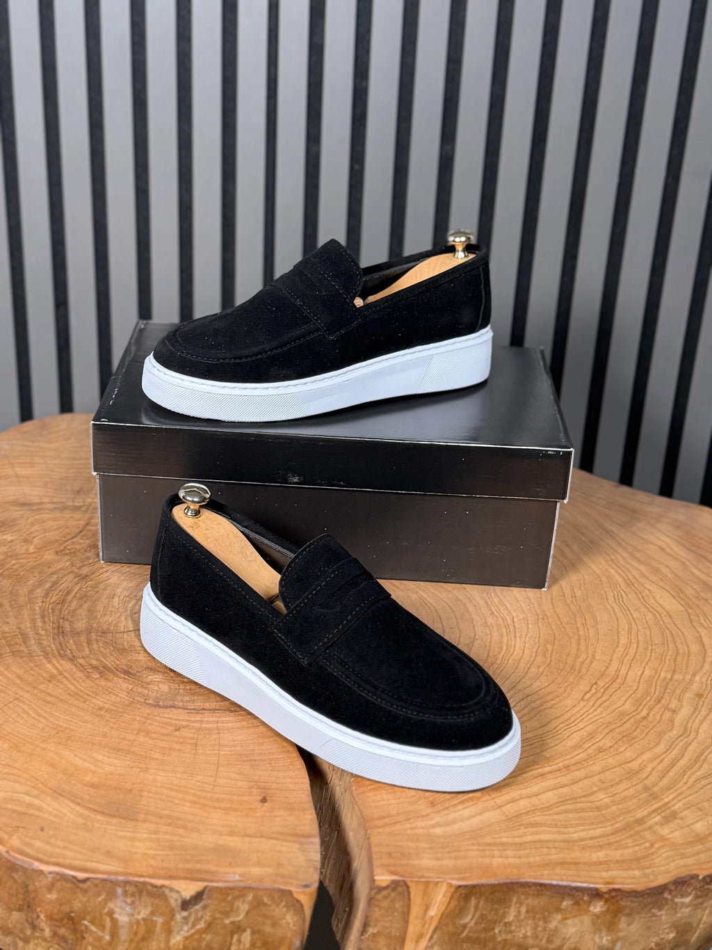 ZARA CASUAL MODEL