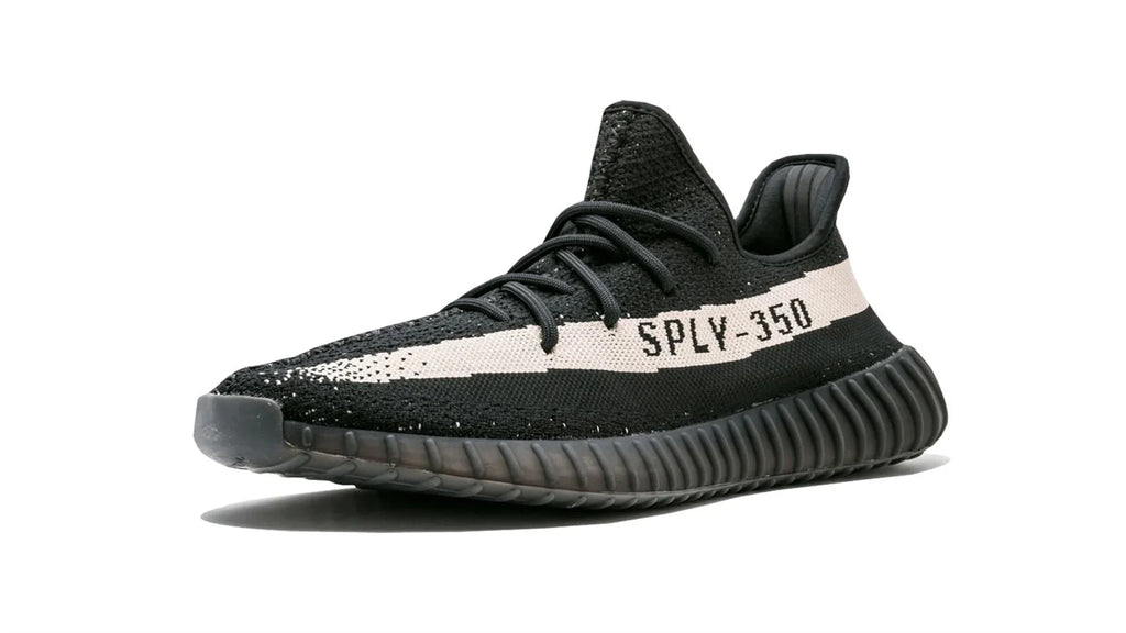 YEEZY BOOST 350 V2 Oreo
