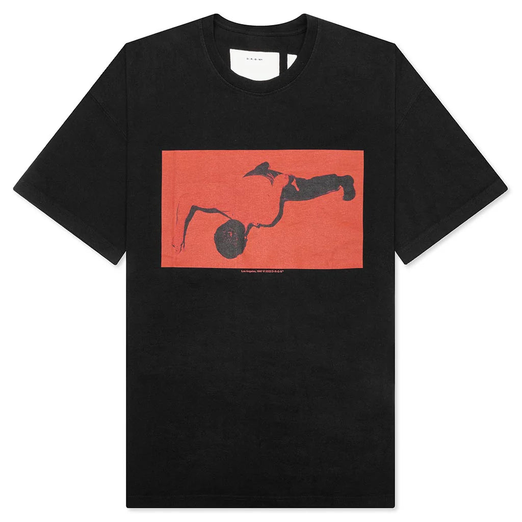 Drgn 2 Fingers S S Tee Black