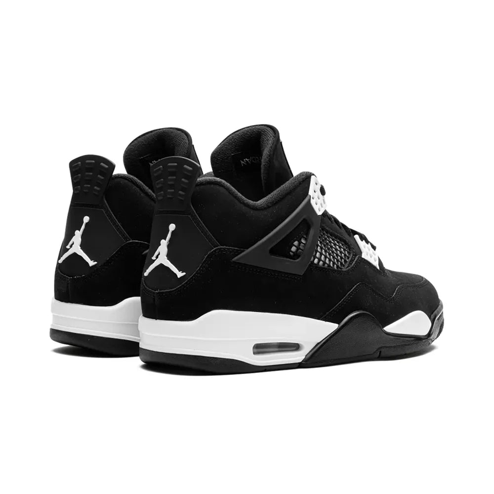 Air Jordan 4 White Thunder Sneaker