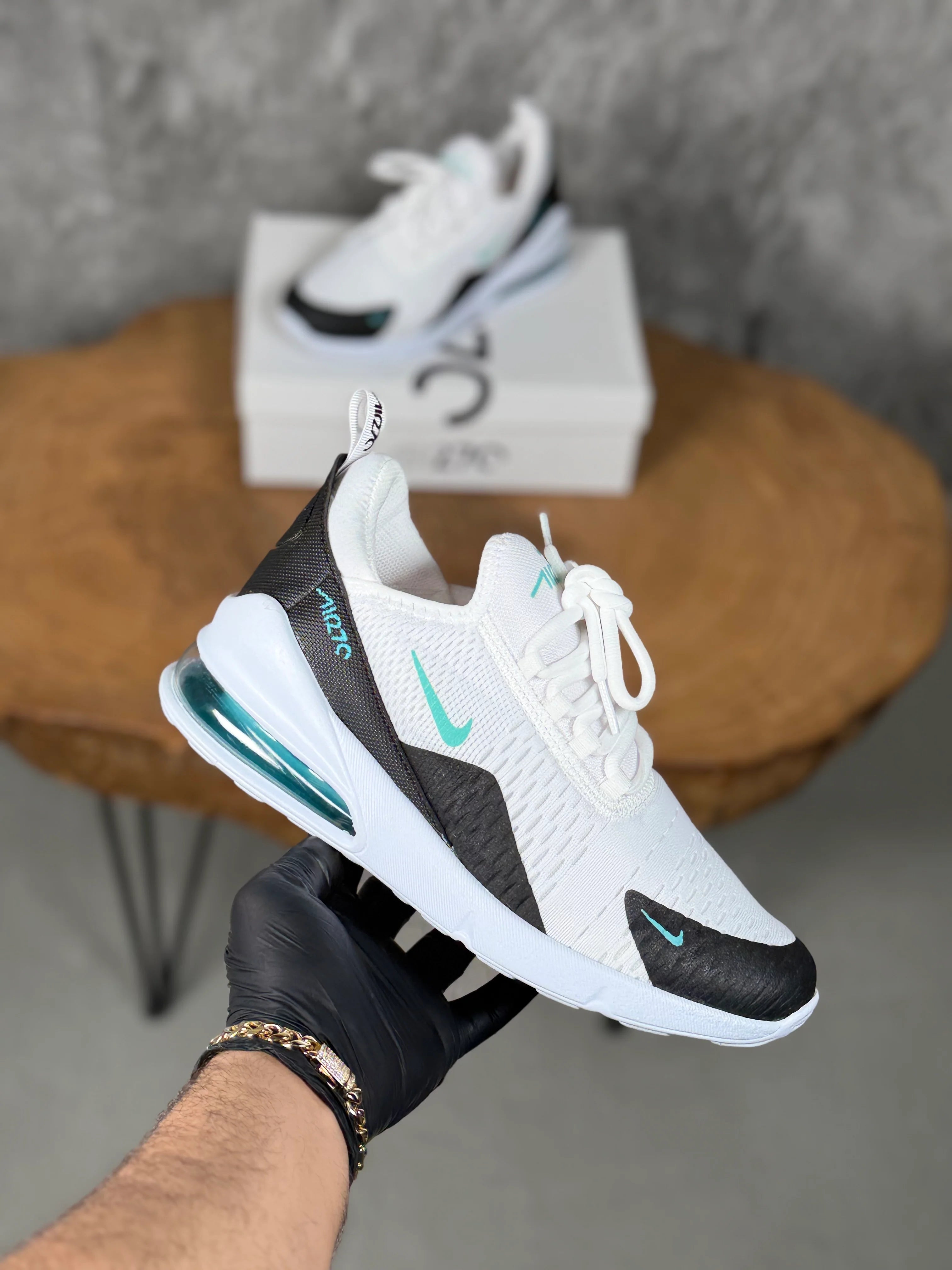 NIKE 270 MODELİ
